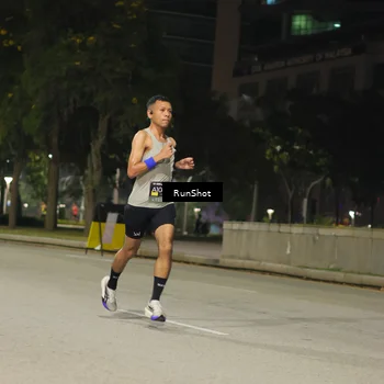 Runner Photo 7060918