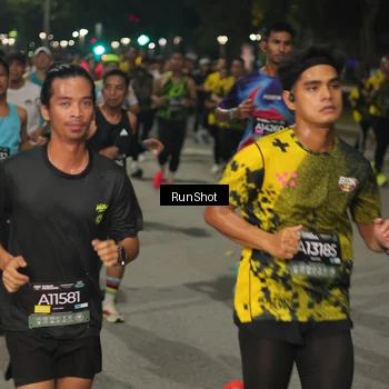 Runner Photo 7060996