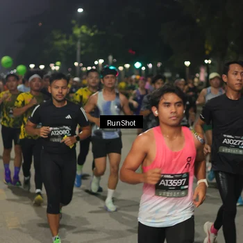 Runner Photo 7061048