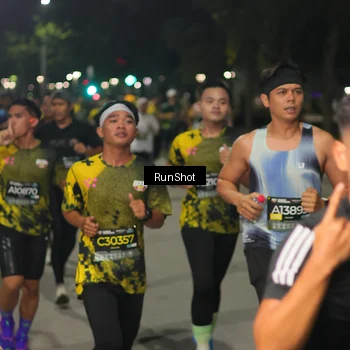 Runner Photo 7061071