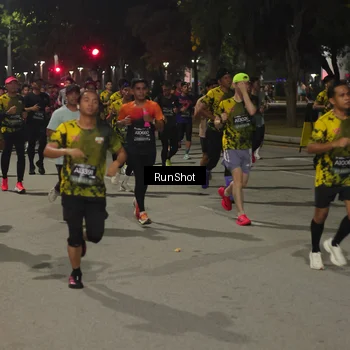 Runner Photo 7061096