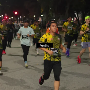 Runner Photo 7061104