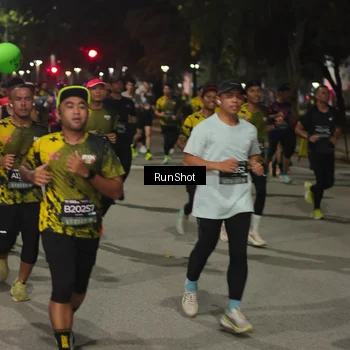 Runner Photo 7061113