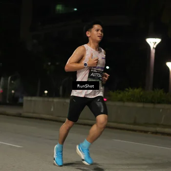 Runner Photo 7061123