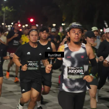 Runner Photo 7061154