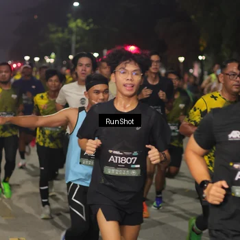Runner Photo 7061212