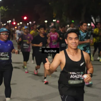 Runner Photo 7061263