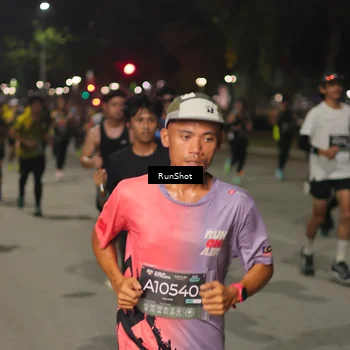 Runner Photo 7061300