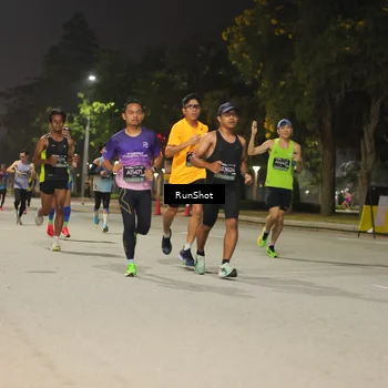 Runner Photo 7061301