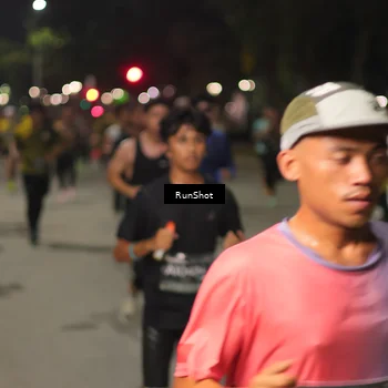 Runner Photo 7061304