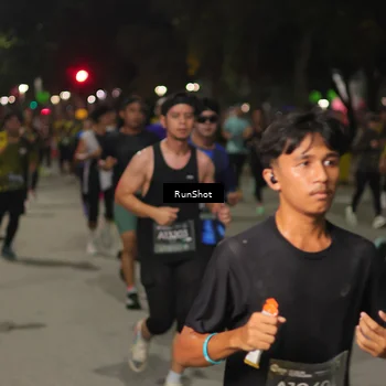 Runner Photo 7061311
