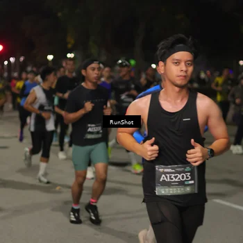 Runner Photo 7061315