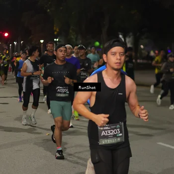 Runner Photo 7061319