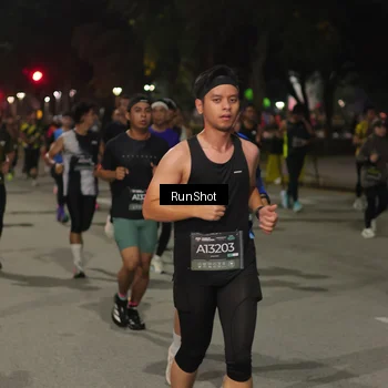 Runner Photo 7061323