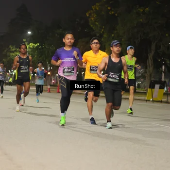 Runner Photo 7061344