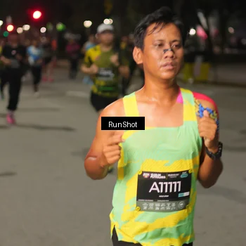 Runner Photo 7061353