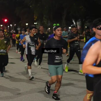 Runner Photo 7061362