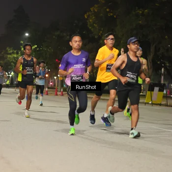 Runner Photo 7061378
