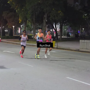 Runner Photo 7061381