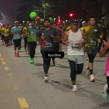 Runner Photo 7061388