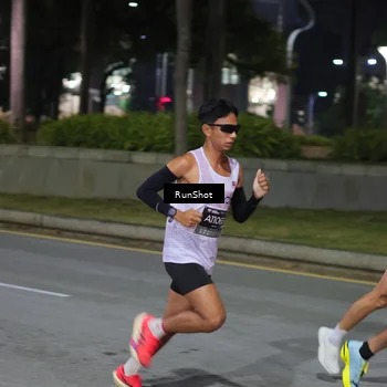 Runner Photo 7061398
