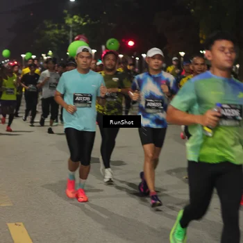 Runner Photo 7061409