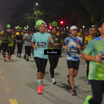 Runner Photo 7061412