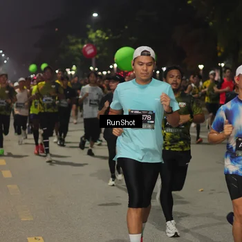 Runner Photo 7061414