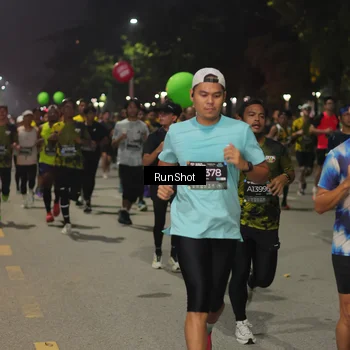 Runner Photo 7061416