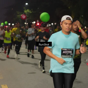 Runner Photo 7061417
