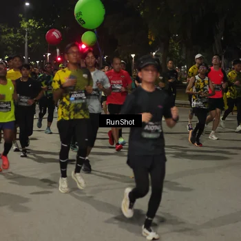 Runner Photo 7061430