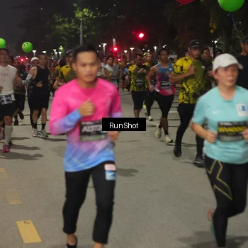 Runner Photo 7061472