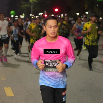 Runner Photo 7061475