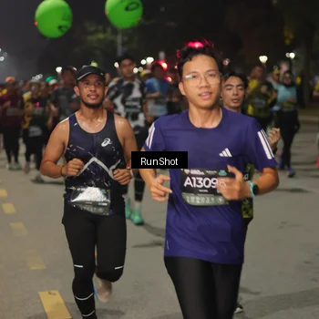 Runner Photo 7061574