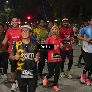 Runner Photo 7061610