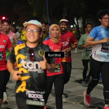 Runner Photo 7061617