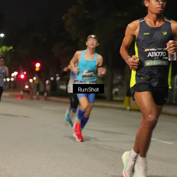 Runner Photo 7061626