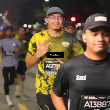 Runner Photo 7061635