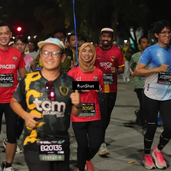 Runner Photo 7061636