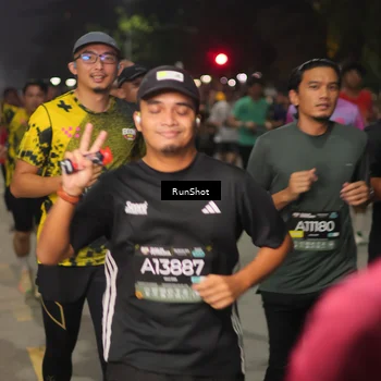 Runner Photo 7061637