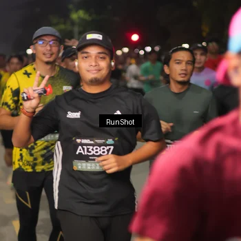 Runner Photo 7061640