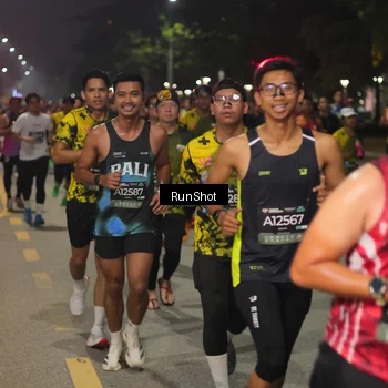 Runner Photo 7061684