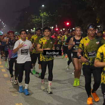 Runner Photo 7061696