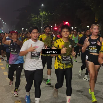 Runner Photo 7061704