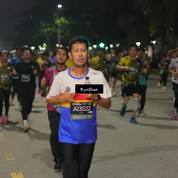 Runner Photo 7061756
