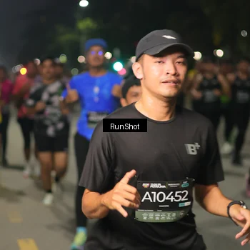 Runner Photo 7061810