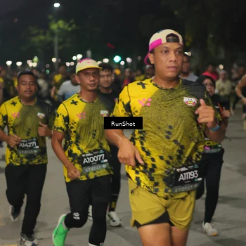 Runner Photo 7061902