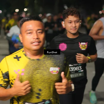 Runner Photo 7061912