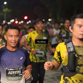 Runner Photo 7061951