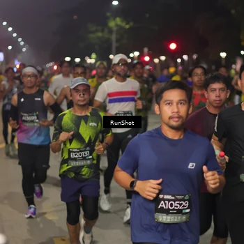 Runner Photo 7062000